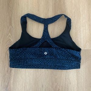 LULULEMON sports bra. Size 10. Perfect condition.